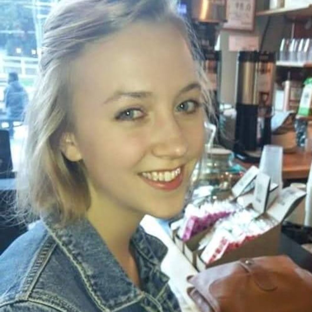 Meet your Posher, Leah